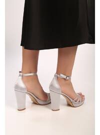 Platform - Silver color - Heels