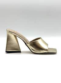 Golden color - Slippers