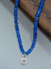 Blaue Jade Halskette 4 mm