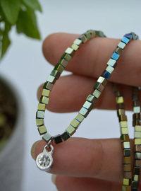 Collier Hématite Cube Multicolore