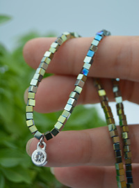 Collier Hématite Cube Multicolore