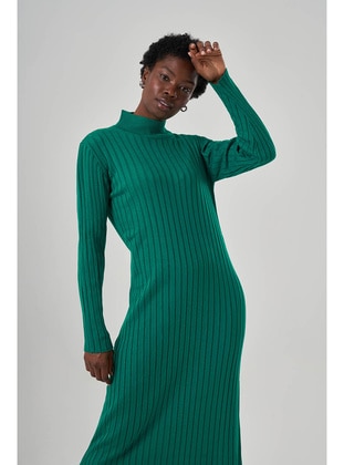 Green - Modest Dress - MIZALLE