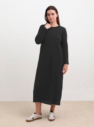 Black - Plus Size Dress - Alia