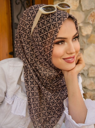 جلد النمر - حجابات جاهزة - AİŞE TESETTÜR