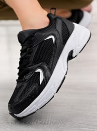 أسود - أحذية رياضية