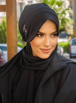 أسود - حجابات جاهزة - AİŞE TESETTÜR
