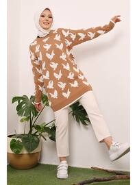 Biscuit Women's Modest Crew-Neck Seagull Patterned Hijab Sweater Tunic