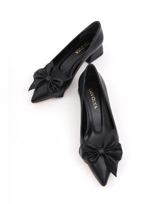 Camila Siyah Fiyonklu (4cm) Sivri Burun Topuklu Ayakkabı