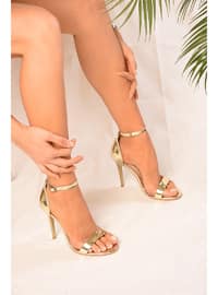 High Heel - Gold Color - Heels