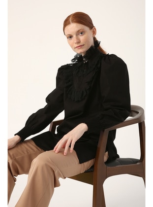 Black 100% Cotton Tunic With Ruched Collar And Gipeli Sleeves