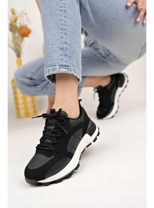 Black - White - Sports Shoes - McDark