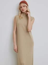 Sandstone - Modest Dress