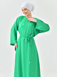 Robe Émeraude avec Détails de Perles