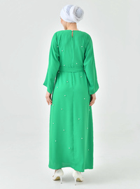 Robe Émeraude avec Détails de Perles