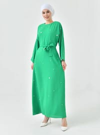 Robe Émeraude avec Détails de Perles
