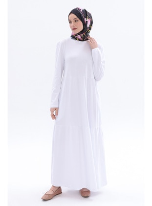 Beyaz Pamuklu Fırfırlı Cepli Penye Elbise