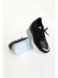 أبيض أسود - أحذية رياضية