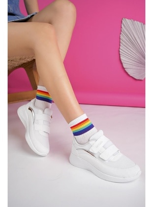 White - Sports Shoes - Muggo