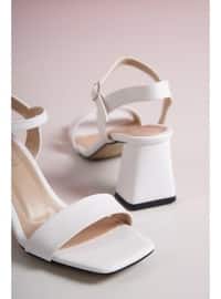 White - High Heel - 500gr - Heels