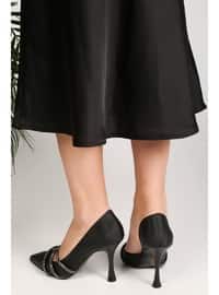 Stilettos & Evening Shoes - Black - Heels