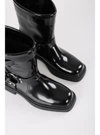 Boot - 450gr - Black Patent Leather - Boots