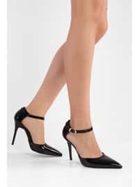 Stilettos & Evening Shoes - 300gr - Black Patent Leather - Heels