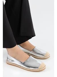 Comfort Shoes - 150gr - Silver color - Casual Shoes