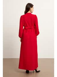 أحمر - فستان