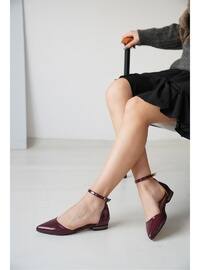 Burgundy - Flat shoes