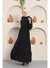 فستان أسود