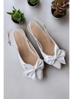 White - Flat Shoes - DİVOLYA