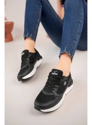 Black - White - Sports Shoes - McDark