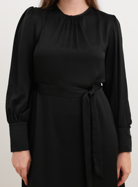 Satin-Kleid mit Bindegürtel Schwarz