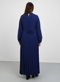 Plissiertes Kleid mit Gürtel - Navy