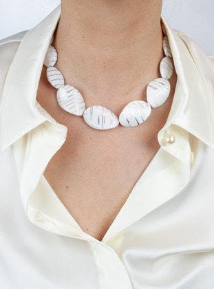 White - Necklace - Pridza