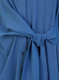Aerobin Kleid mit Bindedetail Blau Refka