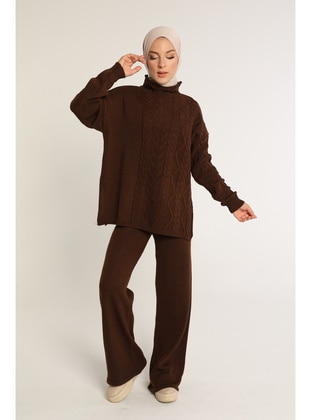 Women's Oversızed Knit Knıt Knıt Suıt Wıth Haır Braıd Detaıl Brown