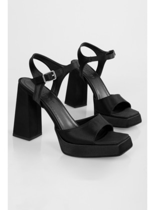 Platform - 350gr - Black - Heels - Shoeberry