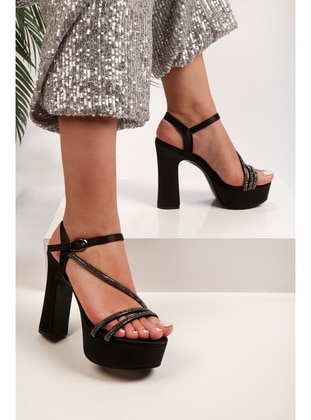 Platform - Black - Heels - Shoeberry