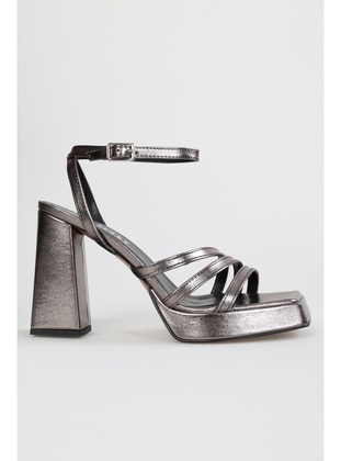 Platform - 350gr - Platinum - Heels - Shoeberry