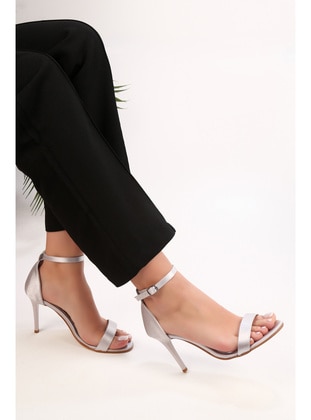 High Heel - Silver color - Heels - Shoeberry