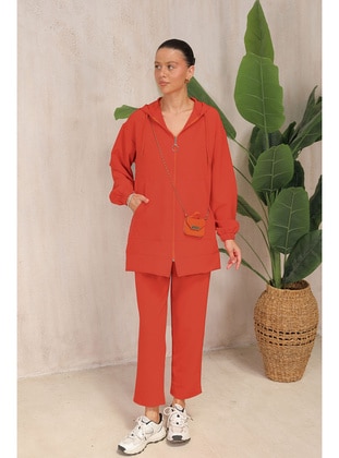 Orange - Suit - Melike Tatar