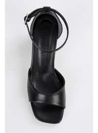 High Heel - 300gr - Black - Heels