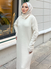 Yaka Fermuarlı Kleid Ecru