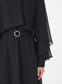 Chiffon-Kleid mit Cape-Ärmel - Schwarz
