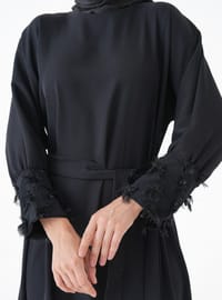 Schwarzes Hijab Kleid