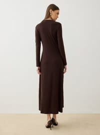 Sandy Fabric Drape Detailed Buckled Modest Dress Dark Coffee Refka