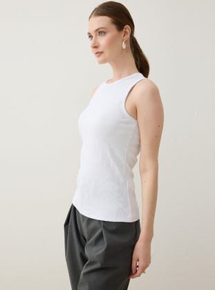 White - T-Shirt - Refka
