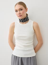 T-shirt Basique Femme Sans Manches Écru Refka