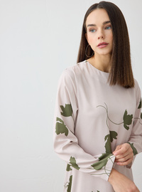 Grünes Blattmuster Modest Kleid Refka Exclusive
